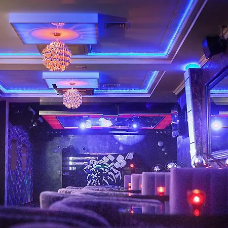 Ξενοδοχείο με διαμερίσματα Restauracja Teczowa Luban (Luban)