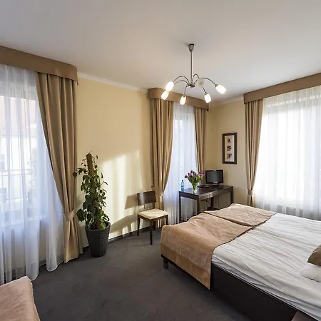 Restauracja Teczowa Ξενοδοχείο με διαμερίσματα
