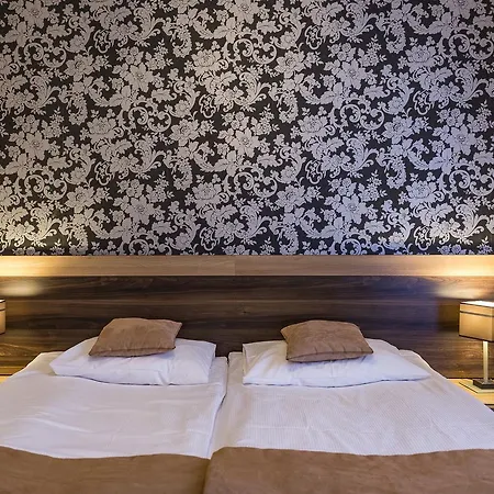 Restauracja Teczowa 3* Luban (Luban)