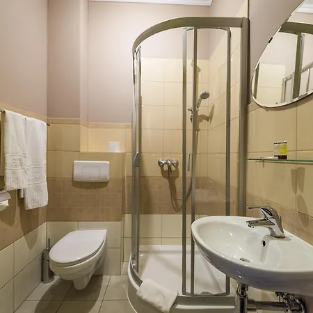 Restauracja Teczowa 3*