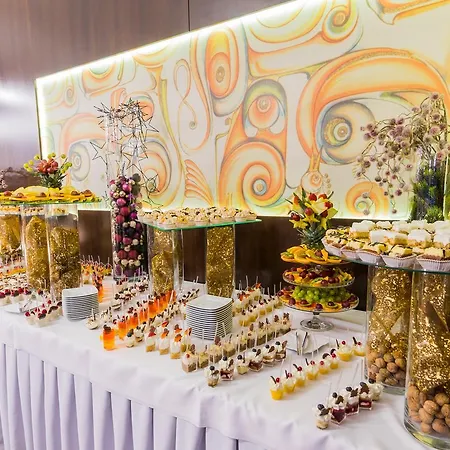 Restauracja Teczowa Apartahotel Luban (Luban)